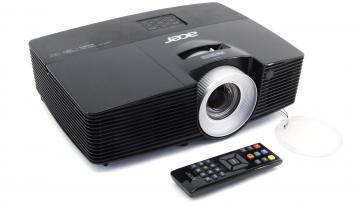 Beamer 4000 Lumen Profi 3D DLP Tageslicht-Projektor leihen 4000 Lumen Beamer leihen